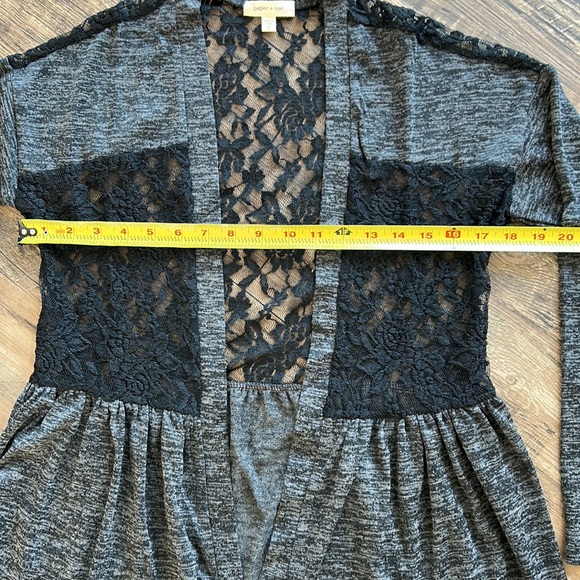 NWOT Paper & Tee pretty black lace back open front lightweight cardigan - Picture 6 of 11